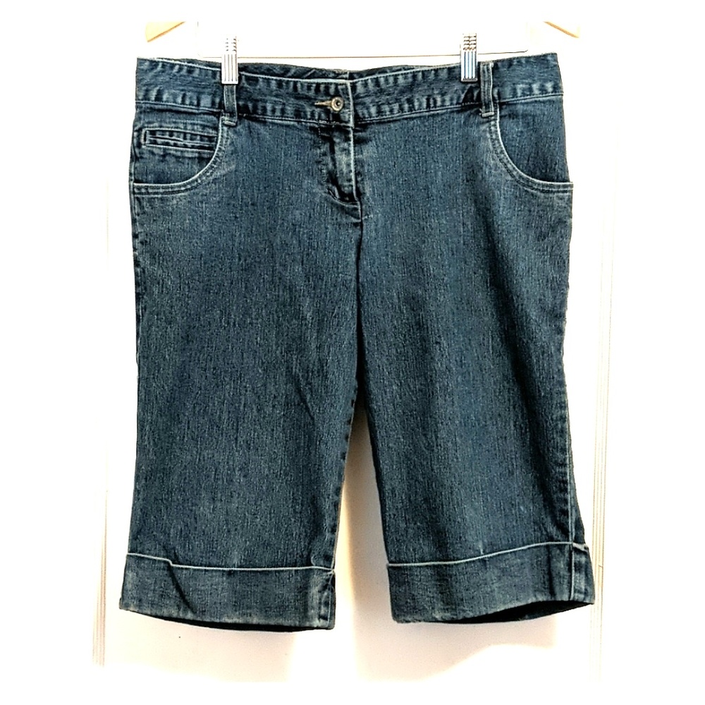 ‼️ Mossimo Denim Capri Shorts